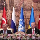 Grano, Ucraina e Russia firmano accordo a Istanbul