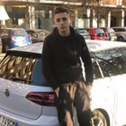 Monza, supercar a folle velocità: Range Rover si ribalta e prende fuoco, morto ragazzo di 22 anni di origine albanese. L'ipotesi di una gara