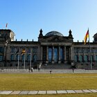 Berlino, piano d'attacco al Bundestag, 25 arresti (uno anche in Italia): tra i terroristi politici e una donna russa. «Avevano pianificato un colpo di Stato»