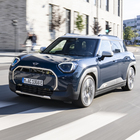 Mini, triplete zero emission: la nuova Aceman nel mezzo tra Cooper e Countryman