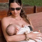 Beatrice Valli e il post sull'allattamento al seno, l'attacco degli hater: «Sembri l'unica ad aver fatto figli»