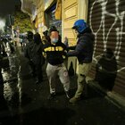 Le foto degli scontri, i saccheggi e le proteste a Milano e Torino