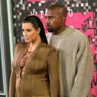 «Kim Kardashian vuole rinchiudermi», Kanye West e gli strani post su Twitter