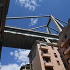 Genova, la Procura: rischia di crollare anche il lato ovest del ponte