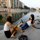 Milano, vietata la vendita di bevande d'asporto dopo le 19