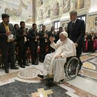 Papa Francesco: «Io in carrozzina? È la vecchiaia»