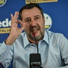 Sicurezza stradale, Salvini affonda: «Ritiro patente a vita per i casi gravi, multe in base al reddito»