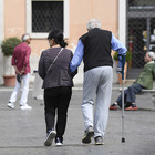Lombardia, mezzo milione di anziani vive con meno di mille euro al mese
