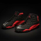 Michael Jordan, le sneaker del 1998 battute all'asta per un prezzo record: 2,2 milioni di dollari per le scarpe del campione