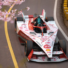 FE, monoposto Nissan in livrea speciale per l'ePrix di Tokyo di sabato, omaggio alla stagione della fioritura dei ciliegi