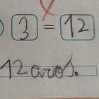 Perché questo esercizio di matematica è sbagliato? La maestra corregge la moltiplicazione, la mamma non capisce l'errore