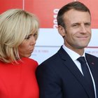 Macron e Brigitte è lite furiosa: «Scenate da far tremare le mura dell'Eliseo»