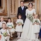 Royal Wedding, foto di rito: cos'ha in mano la piccola damigella?