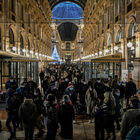 Natale a Milano, “numero chiuso" in Galleria per evitare assembramenti