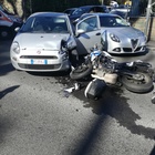 Roma, schianto tra moto della polizia e auto: traffico in tilt sulla Pineta Sacchetti