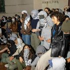 L'università di Ny sospende gli studenti accampati