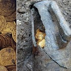 Ritrovate 300 monete d'oro romane del IV secolo: «Valgono milioni di euro»