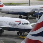 British Airways, il personale festeggia: «Bonus da oltre mille euro e aumento di stipendio del 13%»