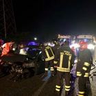 Bergamo, la mamma perde il controllo dell'auto, frontale contro un Tir: gravi due fratellini di 5 e 7 anni