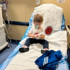 «Aiuto, mio figlio non respira»: bambino di due anni in choc anafilattico salvato dai carabinieri