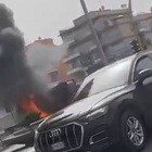 Roma, mezzo Ama in fiamme a Subaugusta: autista illeso
