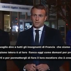 Macron: «Francia al fianco di tutti gli insegnanti»