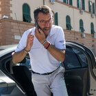 La Lega in crisi, Salvini ormai isolato non si fida dei suoi big: vecchia politica