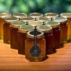 Record di produzione per Rolls-Royce: niente auto ma il miele più esclusivo del mondo
