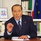 Berlusconi: «Bisogna difendere Giorgia». Silvio si riscopre allenatore. La strategia del Cav: non esporre troppo la Meloni