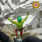 Gran Sasso, cade da 8 metri e perde i sensi: grave alpinista di 28 anni.