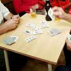 Coronavirus, nuove regole: sensi unici ai matrimoni e divieto di giocare a carte e biliardino