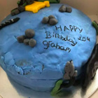 «Mio figlio voleva fare una sorpresa al fratello ma la torta di compleanno era disgustosa: ecco cosa c'era sopra»