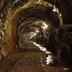 Centinaia di contagi in miniera oro russa. I lavoratori: «Circondati come una prigione»