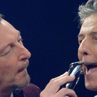 Sanremo 2021, il Var della terza serata: Amadeus taglia i baffi a Fiorello. Meno male che non sbuca Bobo Vieri