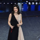 Elisa ospite sul palco dell'Ariston (foto Davide Fracassi/Ag.Toiati)