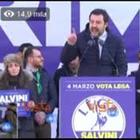 Salvini e il giuramento da premier in piazza Duomo con il rosario in mano