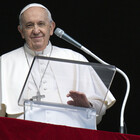 Papa Francesco chiede più aiuti per le famiglie italiane: «Inverno demografico bruttissimo»