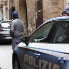 Trova il passo carrabile occupato
e tira fuori la pistola: denunciato Trova il passo carrabile occupato
e tira fuori la pistola: denunciato