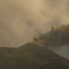 L'Etna non si ferma, nuova fontana di lava e nube alta 9 km visibile da Taormina