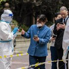 Omicron in Cina, a Shanghai è ancora emergenza