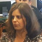 Ilaria Salis ai domiciliari, l'italiana lascia il carcere col braccialetto elettronico. Il papà Roberto: «Possiamo riabbracciarla»