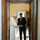 Macron incontra Papa Francesco in Vaticano
