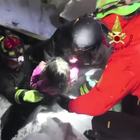 I tre bambini salvati sotto la valanga
