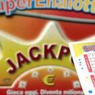 Superenalotto a Napoli: come riscuotere la vincita. Il Jackpot riparte da 19,4 milioni di euro