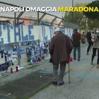 Napoli omaggia Maradona: il pellegrinaggio dei tifosi al San Paolo