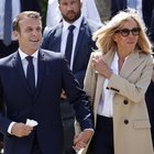 Francia, l'effetto Brigitte dietro la svolta di Macron: «Ma non sono la suggeritrice occulta»