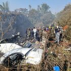 Nepal, aereo si schianta