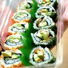 Intossicati dopo il sushi, la colpa è dell'alga Wakame contaminata da un virus: scatta il ritiro dal mercato