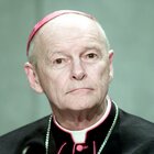 Vaticano, ex cardinale Theodore McCarrick incriminato per pedofilia