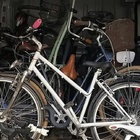 Biciclette e monopattini rubati a Milano: i “ghisa” cercano i proprietari su Facebook
